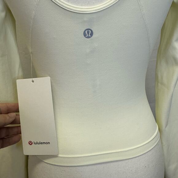 Lululemon V-Neck Long Sleeve Crop Top Size 4 NWT - Picture 10 of 10